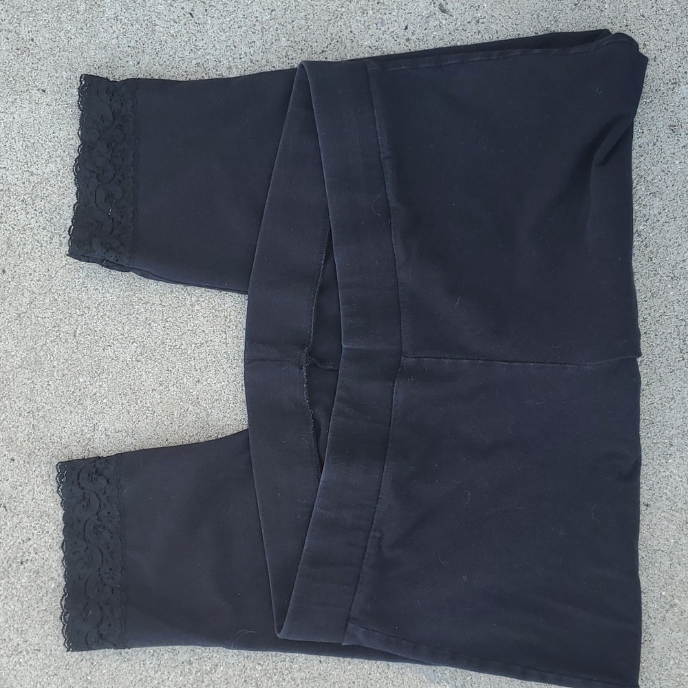 TORRID CAPRI LEGGING